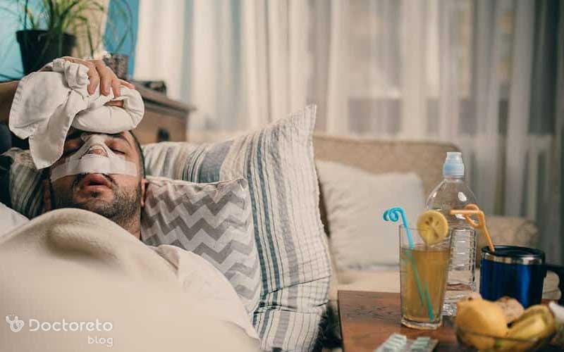 نحوه خوابیدن بعد از عمل بینی چگونه باید باشد؟