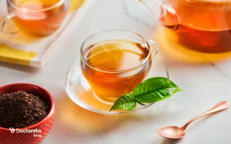 طبع چای در طب سنتی گرم و خشک است. 
