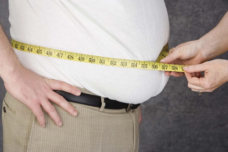 برای درمان چاقی به چه دکتری مراجعه کنیم؟