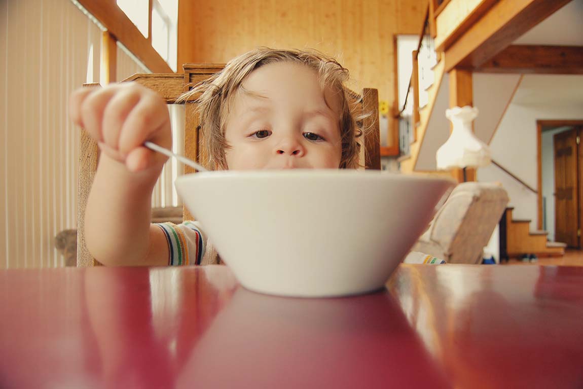 بی‌اشتهایی کودکان: چگونه مشکل بی اشتهایی صبحگاهی فرزندم را حل کنم؟