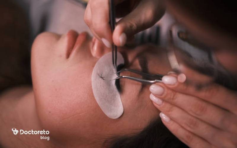 کاشت مژه خط چشمی