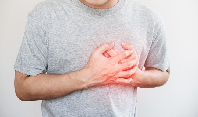 علائم سکته قلبی در زنان و مردان چیست؟