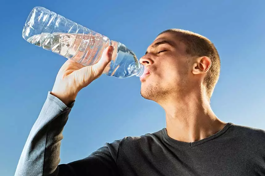 18 علت بوی بد دهان و درمان آن چیست؟ 18 علت بوی بد دهان و درمان آن چیست؟