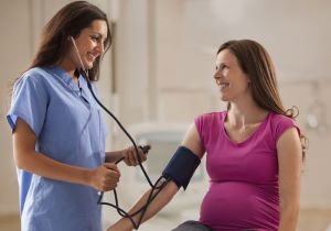 اندازه گیری فشار خون در بارداری