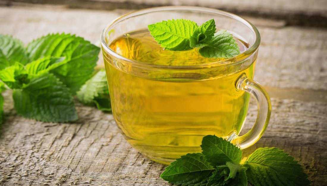 چای سبز برای فیبروم خوب است. 