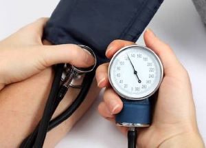 علت فشار خون بالا چیست؟