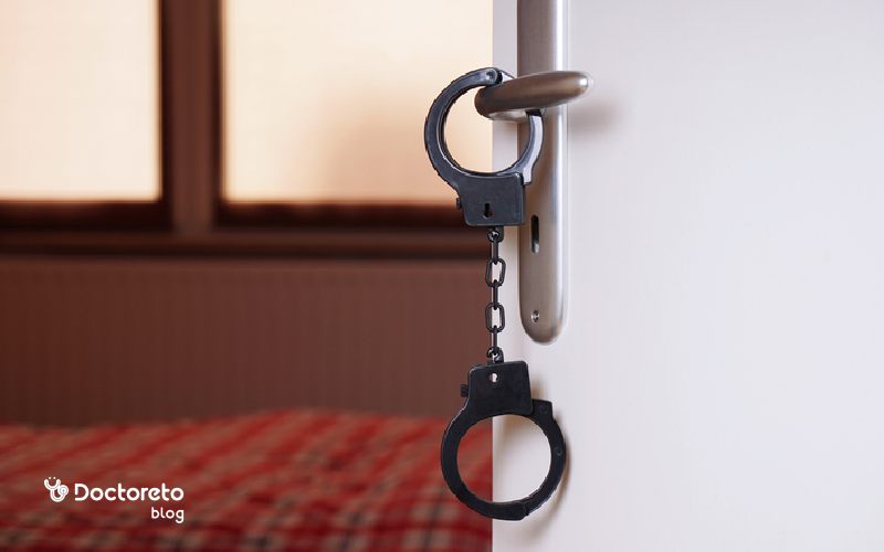 فانتزی سکس خشن (BDSM)