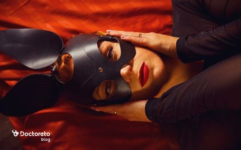 خیال پردازی جنسی در لباس ها و شخصیت های خاص