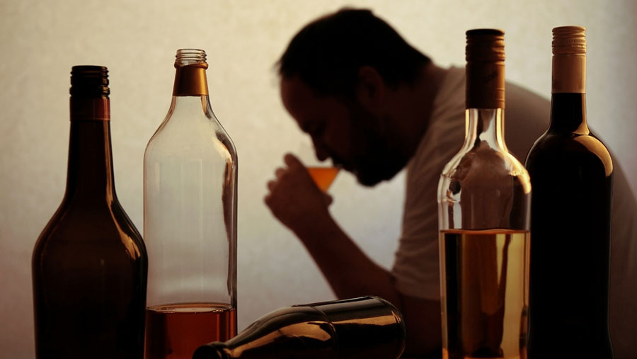 الکل و کبد چرب به هم مرتبط هستند