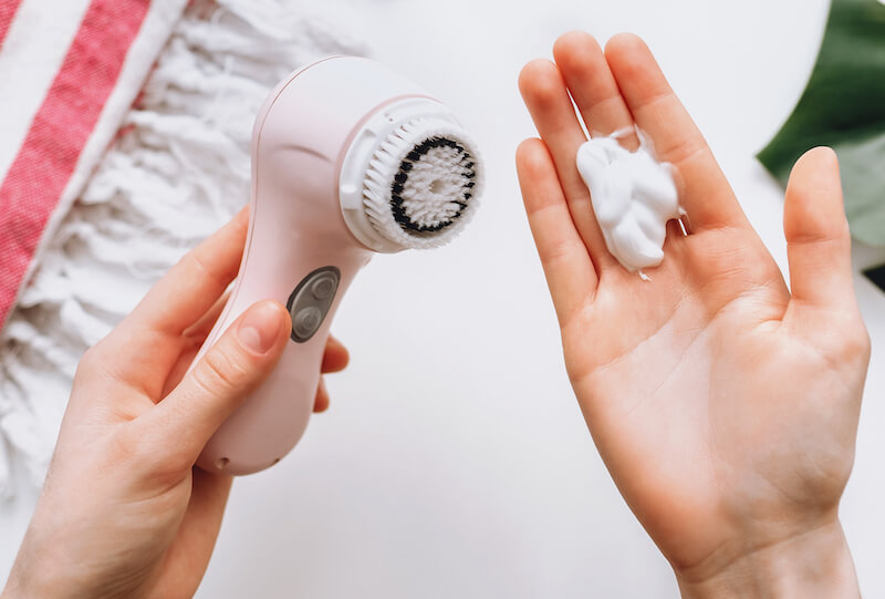 انواع ابزار پاکسازی پوست و روش استفاده از آنها