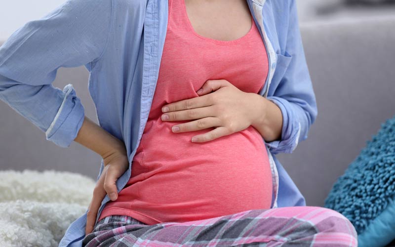 در هفته 32 بارداری به دلیل فشار رحم ممکن است دچار سوزش سر دل شوید.