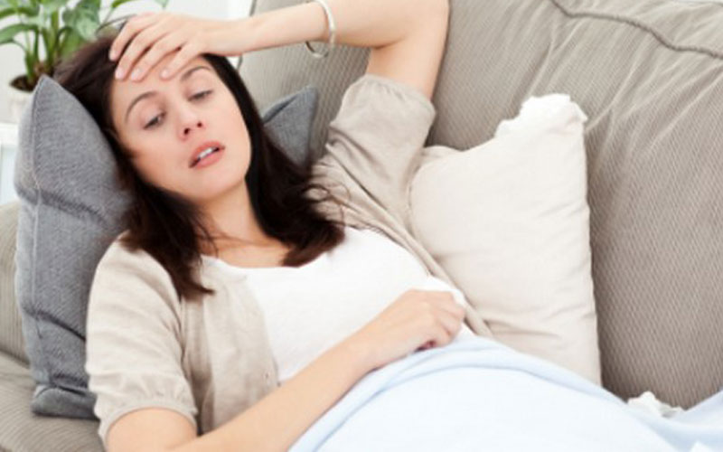 در هفته‌های آخر بارداری ممکن است به دلیل مشکلات خواب دچار سردرد شوید.