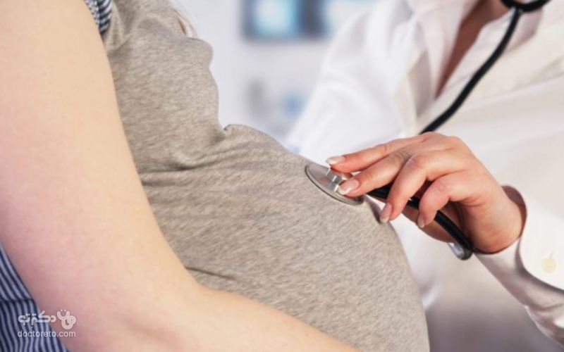 در مواردی پزشک متخصص زنان یا ماما تشخیص می‌دهند که نوزاد باید زودتر از موعد متولد شود. 