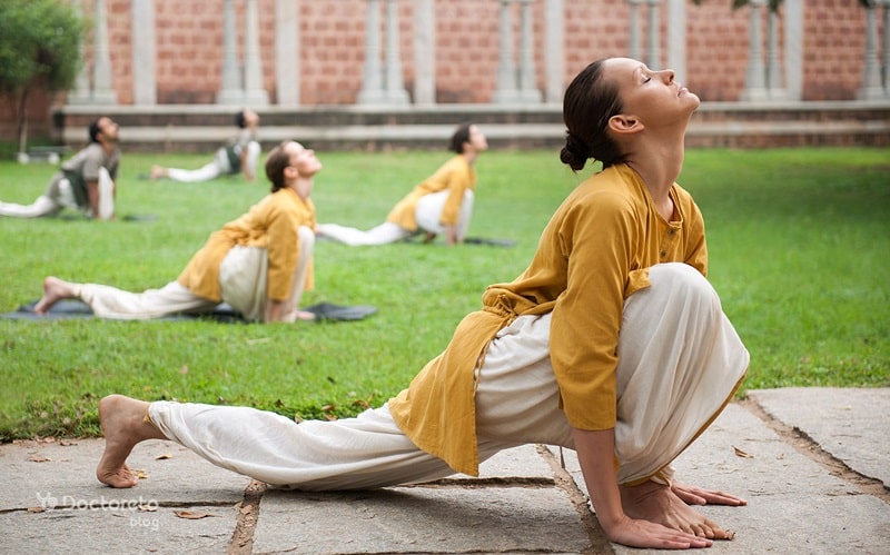 هاتا یوگا مجموعه‌ای از تمرینات فعال و ارادی برای برقراری تعادل بین جسم، روح و ذهن است.