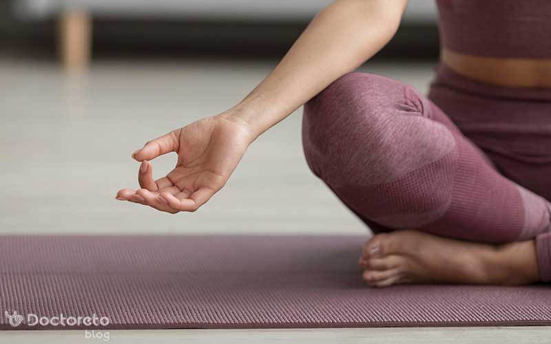 بسیاری از حرکات یوگا برای لاغری ران و قسمت‌های دیگر پا مناسب هستند.