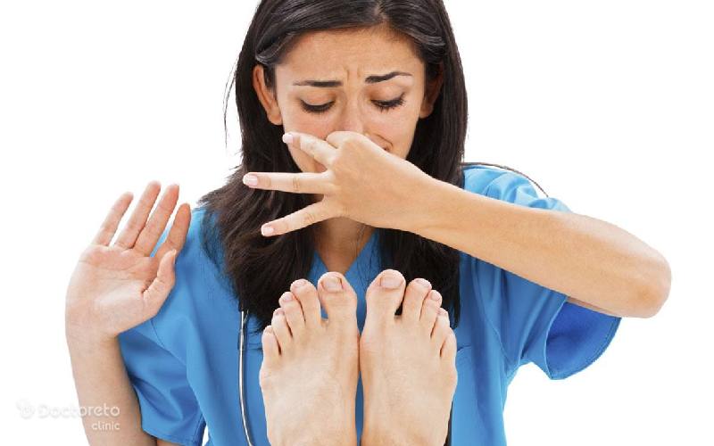 علت بوی بد پا در طب سنتی چیست؟