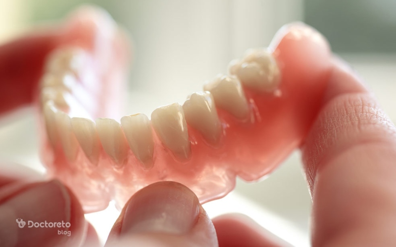 علل زرد شدن دندان مصنوعی چیست؟