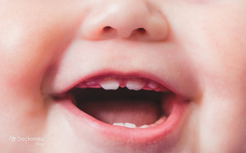 دندان شیری کودکان چه زمانی می‌افتد؟