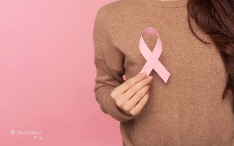 علائم سرطان سینه در زنان با عکس