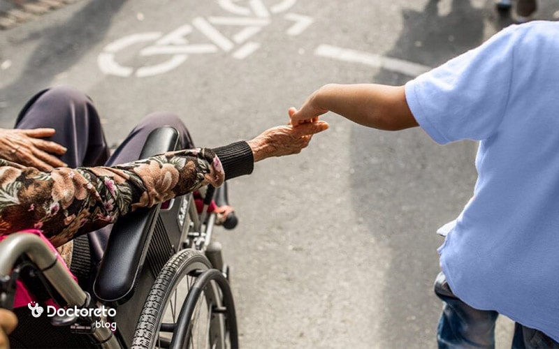 علائم بیماری اس ام ای در بزرگسالان چیست؟