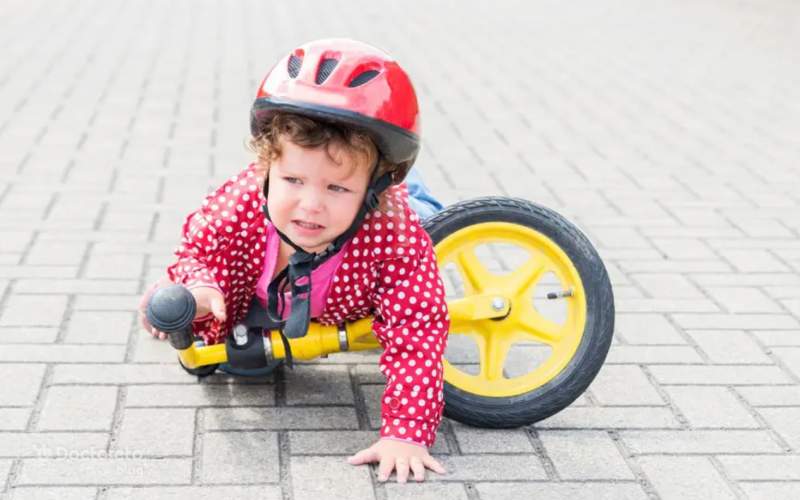 علت استفراغ بعد از ضربه به سر کودک چیست؟