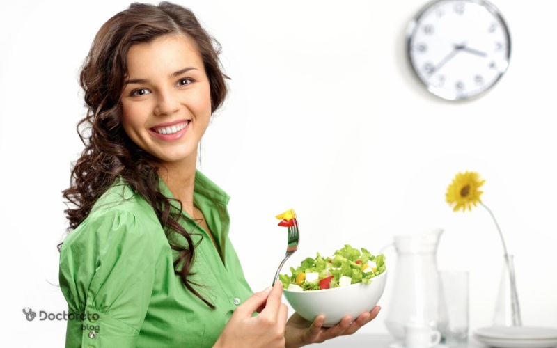 برای رفع کبودی بعد از عمل بینی چه بخوریم؟ رژیم غذایی مناسب دوران نقاهت