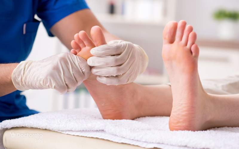 علائم زخم پای دیابتی چیست؟