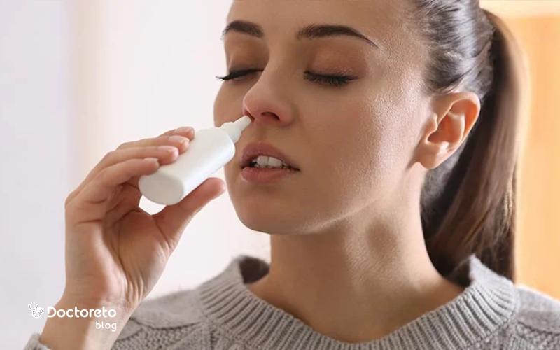 استفاده از اسپری برای رفع گرفتگی بینی بعد از عمل موثر است.