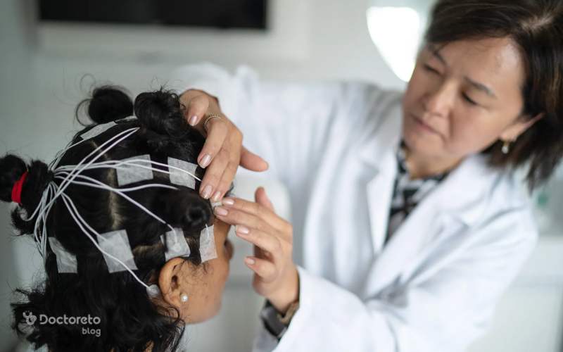 تفاوت نوار مغز سالم و ناسالم در اختلالات خواب چگونه دیده می شود؟