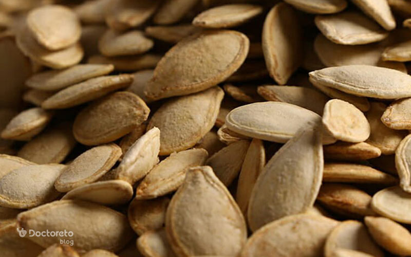تخمه کدو برای کبد چرب مفید است.