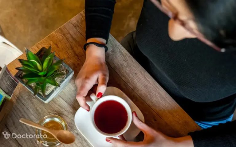 بررسی تمامی روشهای درمان خانگی خشکی گلو