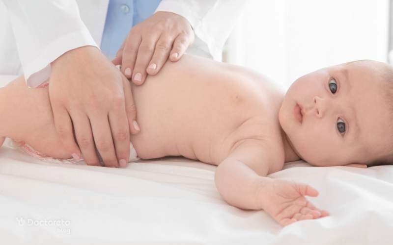 نفخ نوزاد چه علائمی دارد؟