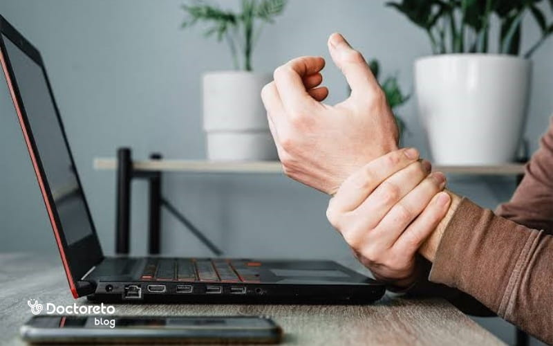 علت بی حسی دست چپ بعد از کار با کامپیوتر چیست؟